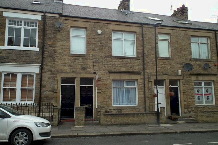 2 Bedroom Flat To Rent In Broomfield Road, Gosforth, Newcastle Upon Tyne, NE3