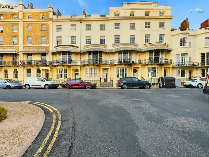 2 Bedroom Flat To Rent In Regency Square, Brighton, BN1