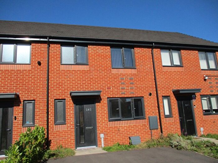 3 Bedroom Terraced House To Rent In Whit Lane, Salford, M6