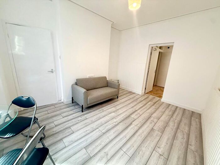 1 Bedroom Flat To Rent In All Saints Street, Nottingham, Nottinghamshire, NG7