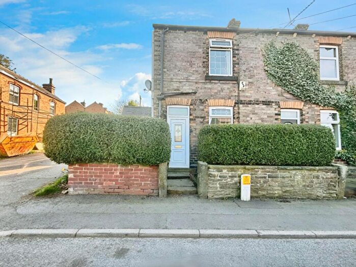 2 Bedroom End Of Terrace House To Rent In Victoria Road, Stocksbridge, Sheffield, S36