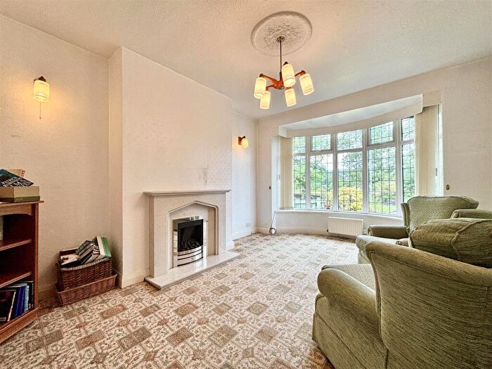 2 Bedroom Semi-Detached Bungalow For Sale In Thornton Road, Thornton, Bradford, BD13