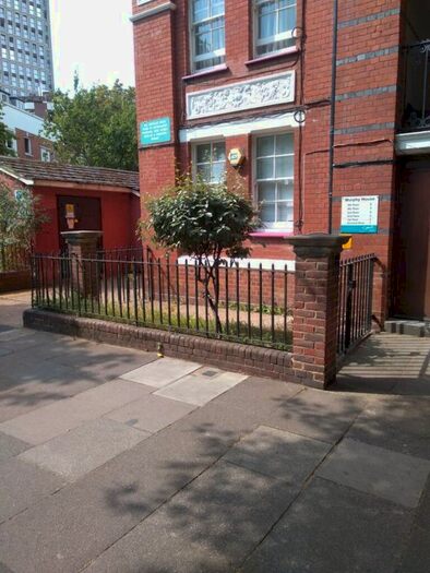 3 Bedroom Flat To Rent In Murphy House, Borough Road, SE1