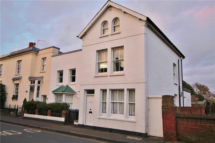 4 Bedroom End Of Terrace House To Rent In London Street, Chertsey, Surrey KT16