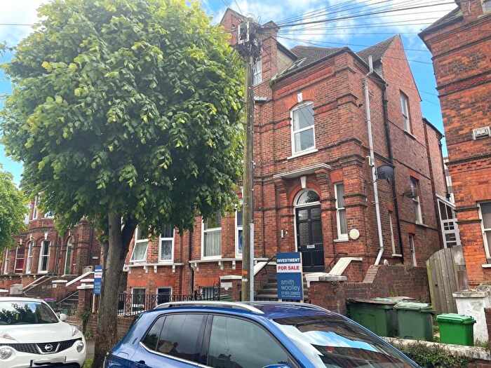 1 Bedroom Flat For Sale In Millfield, Folkestone, CT20