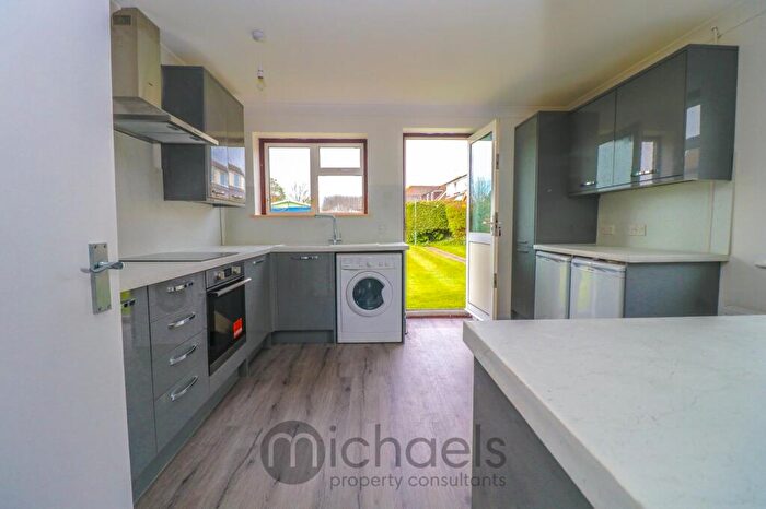 3 Bedroom Detached Bungalow For Sale In Chestnut Road, Alresford, Colchester, CO7