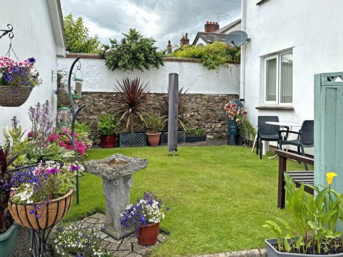 2 Bedroom Flat For Sale In Church Street, Sidford, Sidmouth, EX10