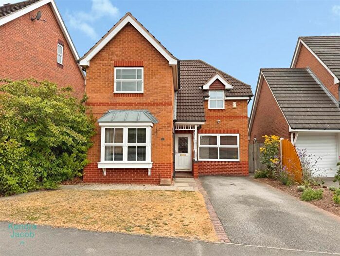 3 Bedroom Detached House For Sale In Kingfisher Walk, Gateford, Worksop, S81