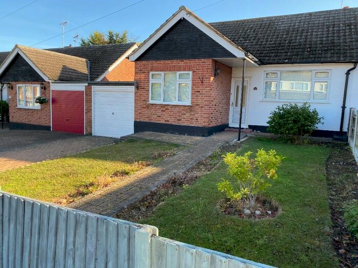 2 Bedroom Semi-Detached Bungalow To Rent In Marylands Avenue, Hockley, Essex, SS5