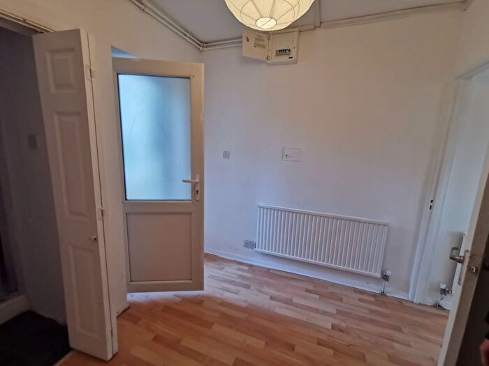 1 Bedroom Flat To Rent In Kentwood Hill, Reading, RG31