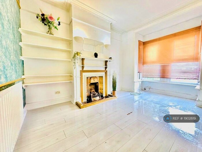 5 Bedroom Terraced House To Rent In Queens Road, Erdington, Birmingham, B23