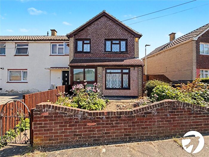 2 Bedroom End Of Terrace House For Sale In Valerian Close, Chatham, Kent, ME5