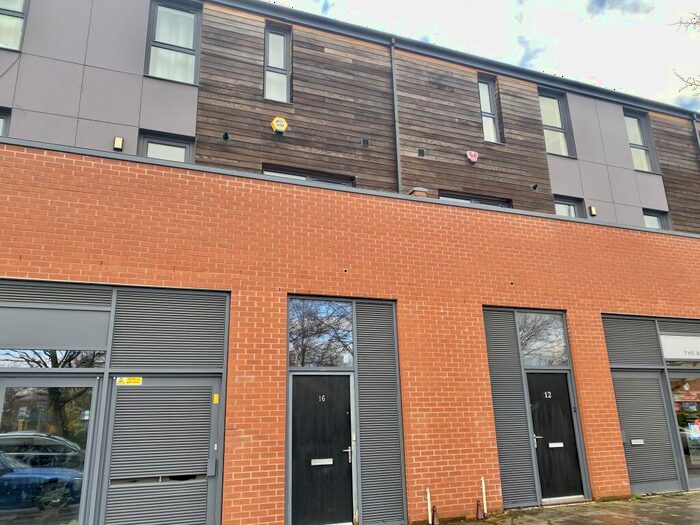 3 Bedroom Town House To Rent In Liversage Street, Derby, DE1