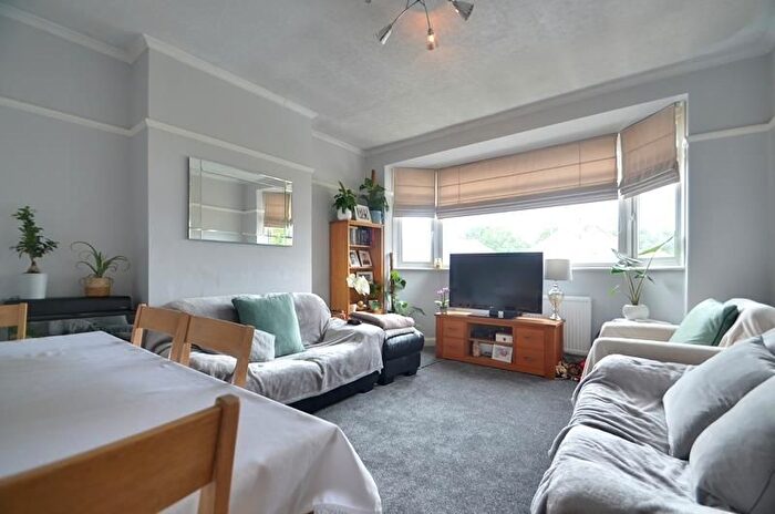 2 Bedroom Maisonette To Rent In Berkeley Close, Ruislip, HA4