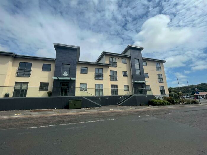 2 Bedroom Flat To Rent In Fort Road, Newhaven, BN9