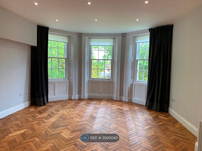 3 Bedroom Flat To Rent In The Grange, Beeston, Nottingham, NG9