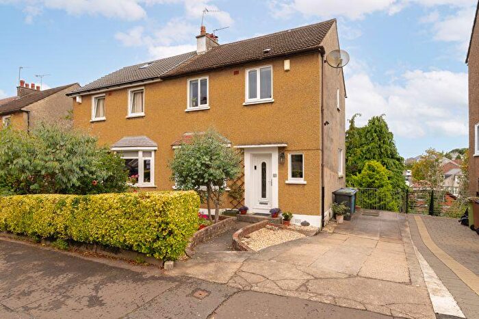 2 Bedroom Semi-Detached House For Sale In Sunnybank Drive, Clarkston, G76