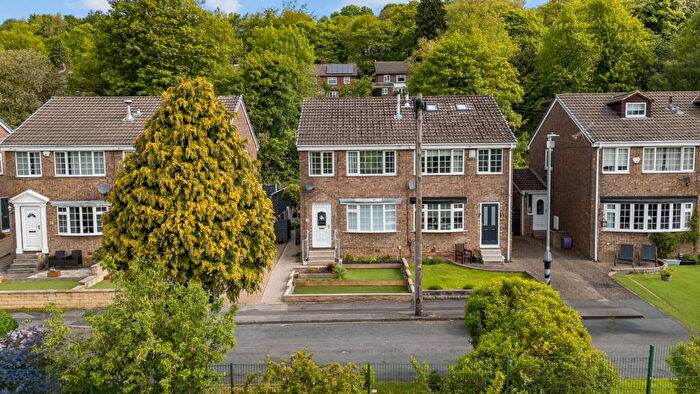 3 Bedroom Semi-Detached House For Sale In Kings Lea, Copley, HX3