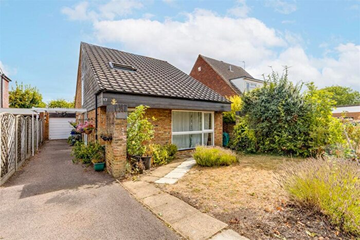 3 Bedroom Detached House For Sale In Bell Acre, Letchworth Garden City, SG6