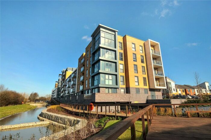 2 Bedroom Flat To Rent In Cygnet House, Drake Way, Reading, Berkshire, RG2