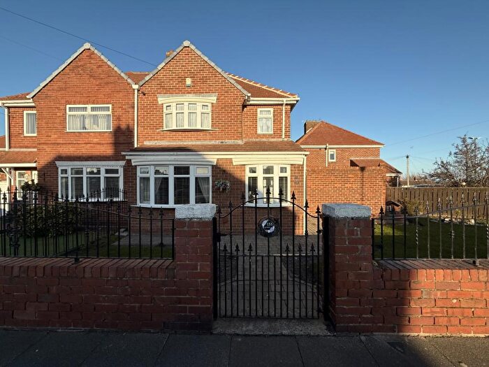 3 Bedroom Semi-Detached House For Sale In Lynthorpe, Sunderland, SR2
