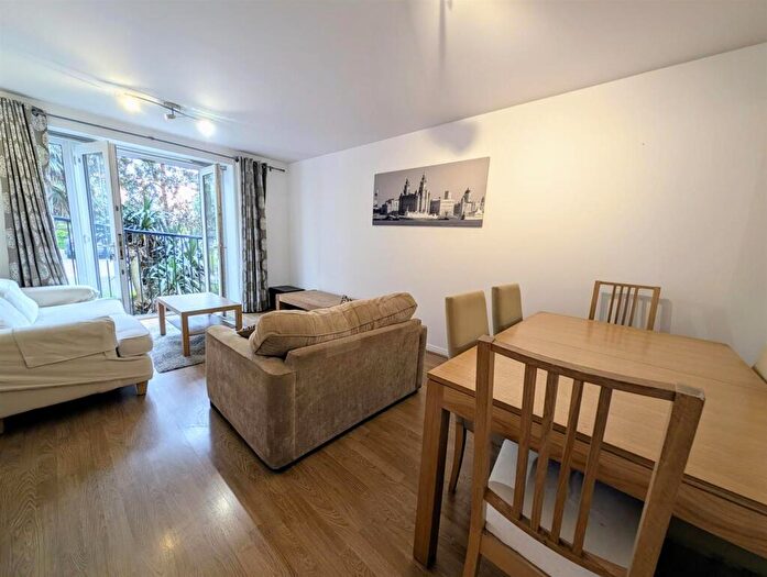2 Bedroom Apartment To Rent In Quebec Quay, Liverpool, L3