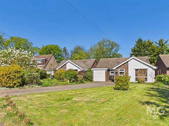 3 Bedroom Detached Bungalow For Sale In Fordhams Close, Stanton, Bury St. Edmunds, IP31