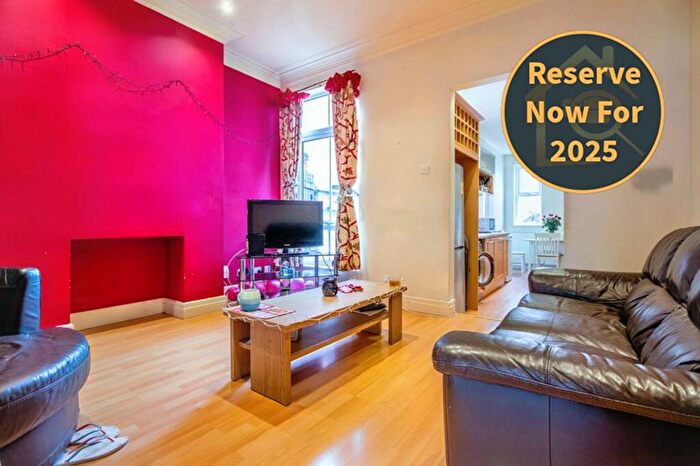 4 Bedroom Terraced House To Rent In Thurlow Road, Leicester, LE2