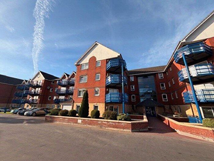 2 Bedroom Flat To Rent In Mountbatten Close, Ashton-on-Ribble, Preston, PR2