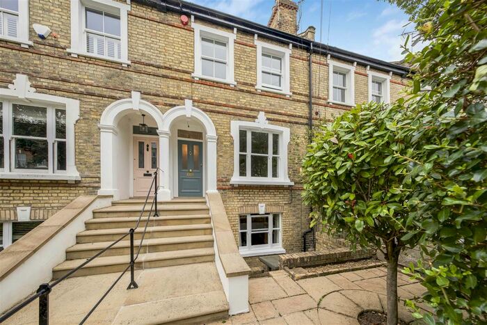 4 Bedroom Property To Rent In Haggard Road, Twickenham, TW1
