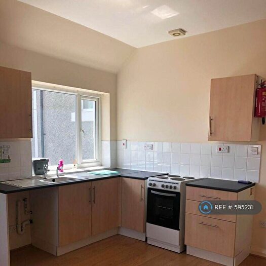 1 Bedroom Flat To Rent In Abergele Road, Colwyn Bay, LL29