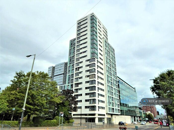 2 Bedroom Flat To Rent In Argyle Street, Glasgow, G2