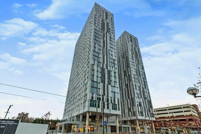 2 Bedroom Flat To Rent In Michigan Point Tower B, Michigan Avenue, Salford, Greater Manchester, M50