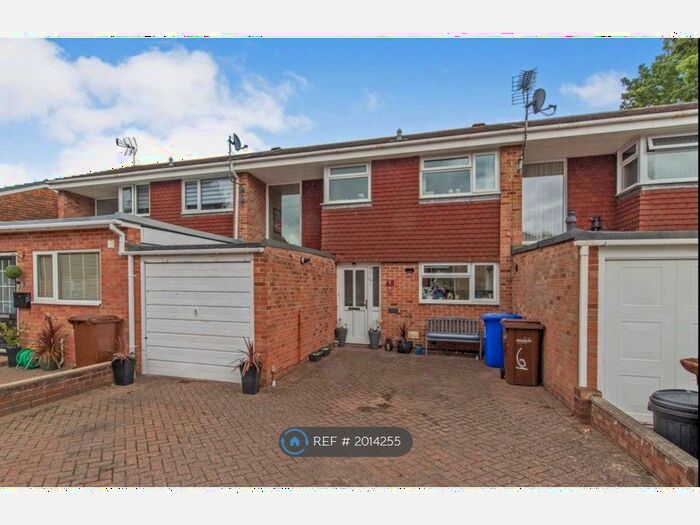 3 Bedroom Terraced House To Rent In Clavell Close, Gillingham, ME8