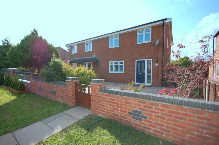 3 Bedroom Semi-Detached House To Rent In Gresty Road, Crewe, CW2