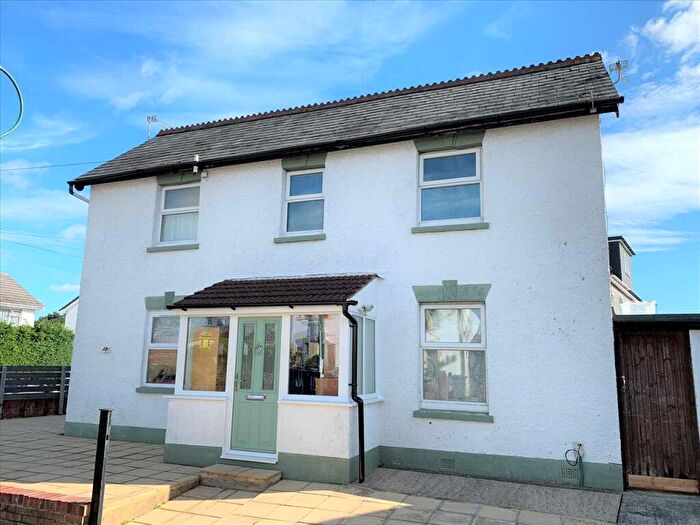 4 Bedroom Detached House To Rent In Ridley Road, Winton, Bournemouth, BH9