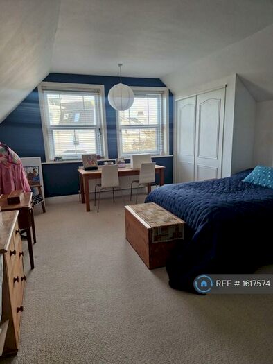 2 Bedroom Flat To Rent In Trinity Gardens, Folkestone, CT20