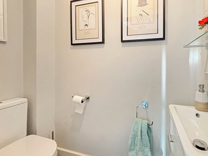 4 Bedroom Detached House For Sale In St Andrews Close, Alresford, Colchester, CO7