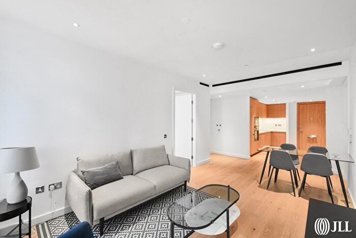 2 Bedroom Apartment For Sale In Wilshire House, Prospect Way, London, SW11