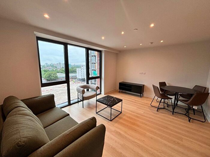 2 Bedroom Apartment To Rent In Waterhouse Tower, Dutton Street, M3