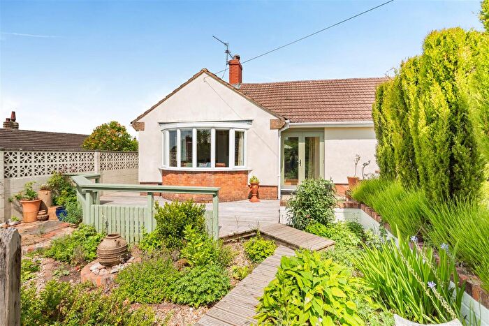 3 Bedroom Detached Bungalow For Sale In Stockwell Green, Cinderford, GL14