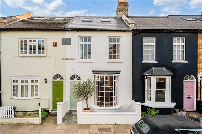 3 Bedroom Terraced House To Rent In Princes Road, East Sheen, SW14