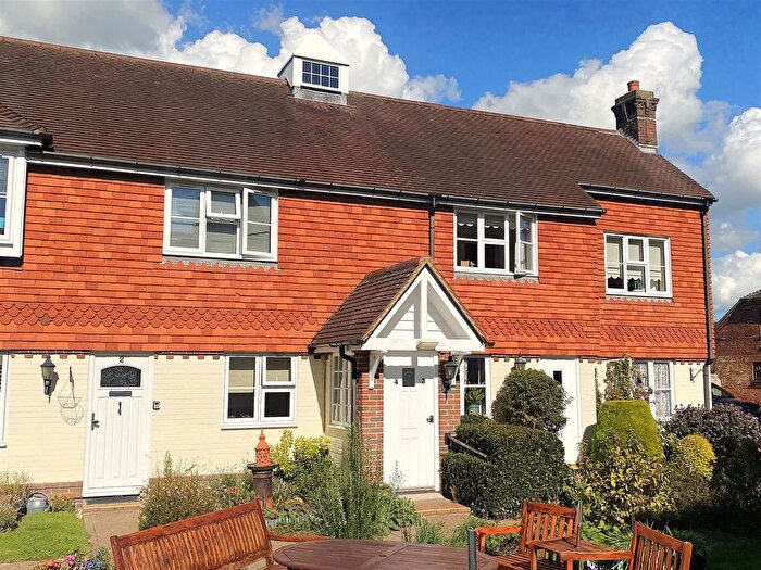 2 Bedroom Flat For Sale In Church Street, Bexhill-On-Sea, TN40