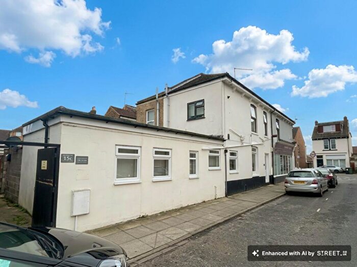 1 Bedroom Flat To Rent In Highland Road, Southsea, PO4