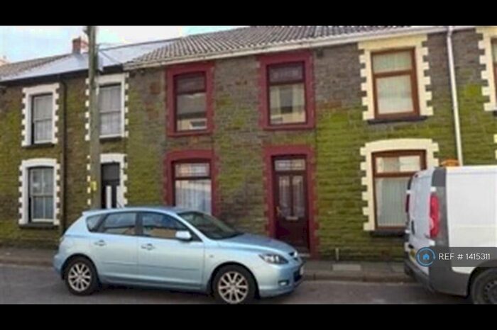 3 Bedroom Terraced House To Rent In Edmondstown Road, Tonypandy, CF40