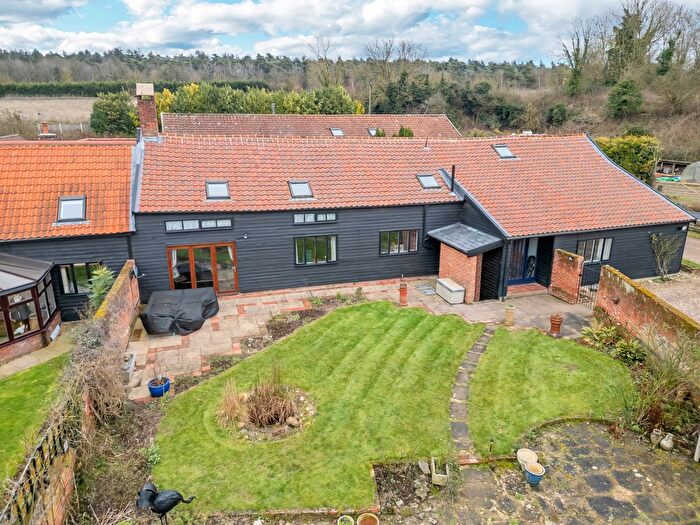 4 Bedroom Barn Conversion For Sale In Needham Market, Ipswich, IP6