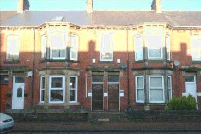 3 Bedroom Flat To Rent In Simonside Terrace, Newcastle Upon Tyne, NE6
