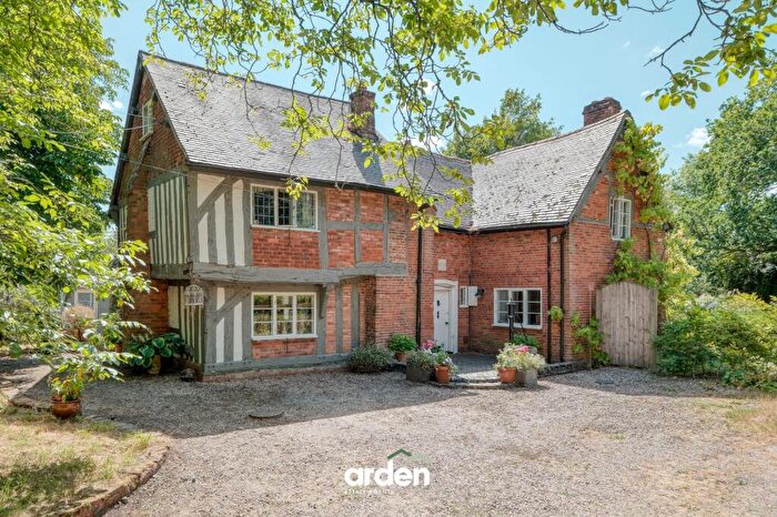 3 Bedroom Detached House For Sale In Earlswood Common, Earlswood, B94
