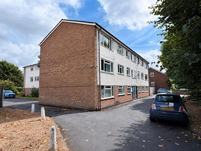 2 Bedroom Flat To Rent In Charles Street, Warwick, CV34