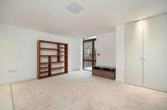 Studio To Rent In Lymington Road, West Hampstead, NW6